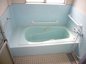 タイル風呂の浴室リフォームの画像